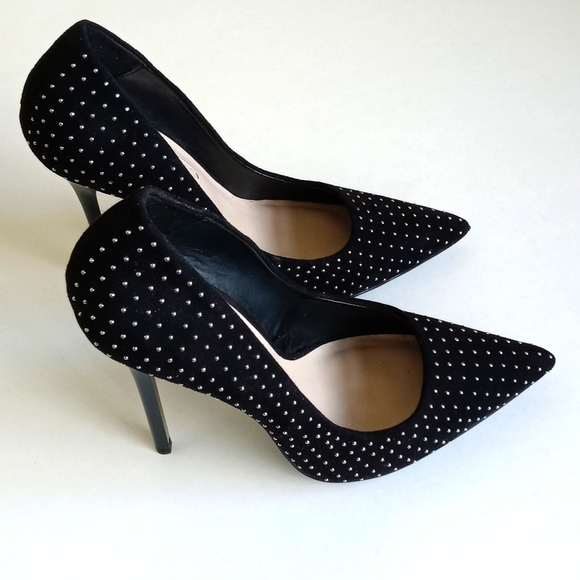 Zara Women’s Black Velvet 4 1/2" Heels with Silver Stud Detail 7.5 (38) - Picture 7 of 8